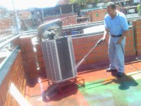 /album/reparaciones-y-mantenimiento-de-aires-acondicionado/image-690-jpg/