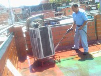 /album/reparaciones-y-mantenimiento-de-aires-acondicionado/image-691-jpg/